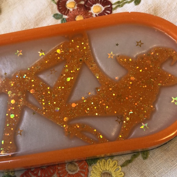 Handmade resin witch tray - Picture 3 of 5